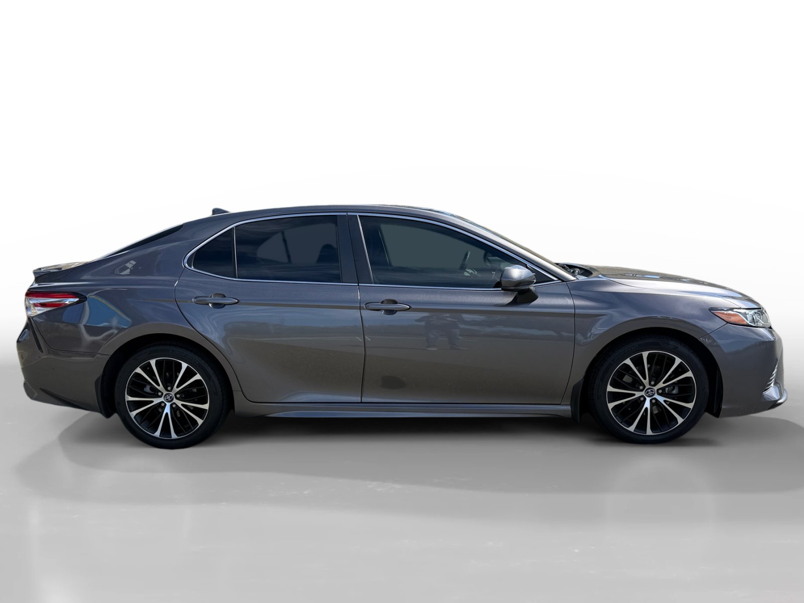 Used 2020 Toyota Camry SE FWD image 6