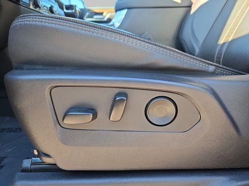 Used 2024 Chevrolet Silverado 1500 High Country image 27