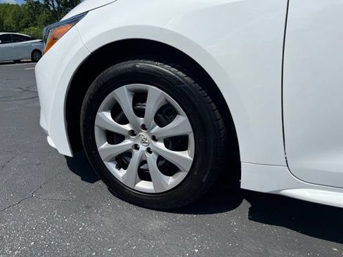 Used 2024 Toyota Corolla LE FWD image 13