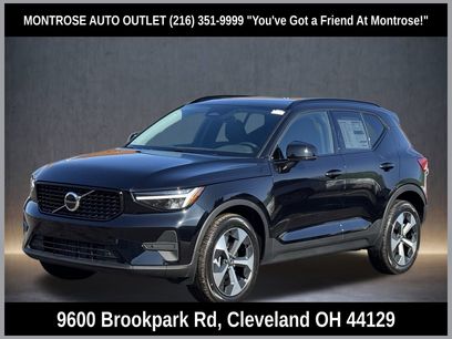 New 2026 Volvo XC40 B5 Core w/ Protection Package Premier