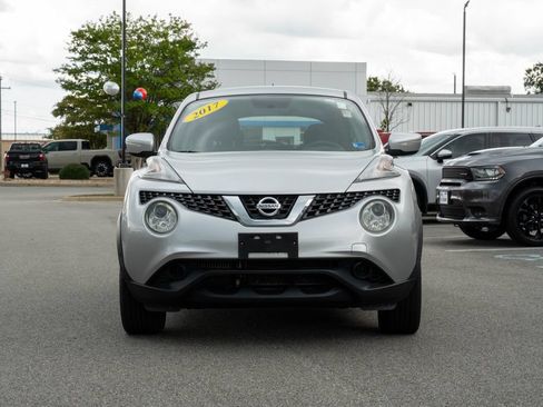 Used 2017 Nissan Juke S AWD/4WD image 2