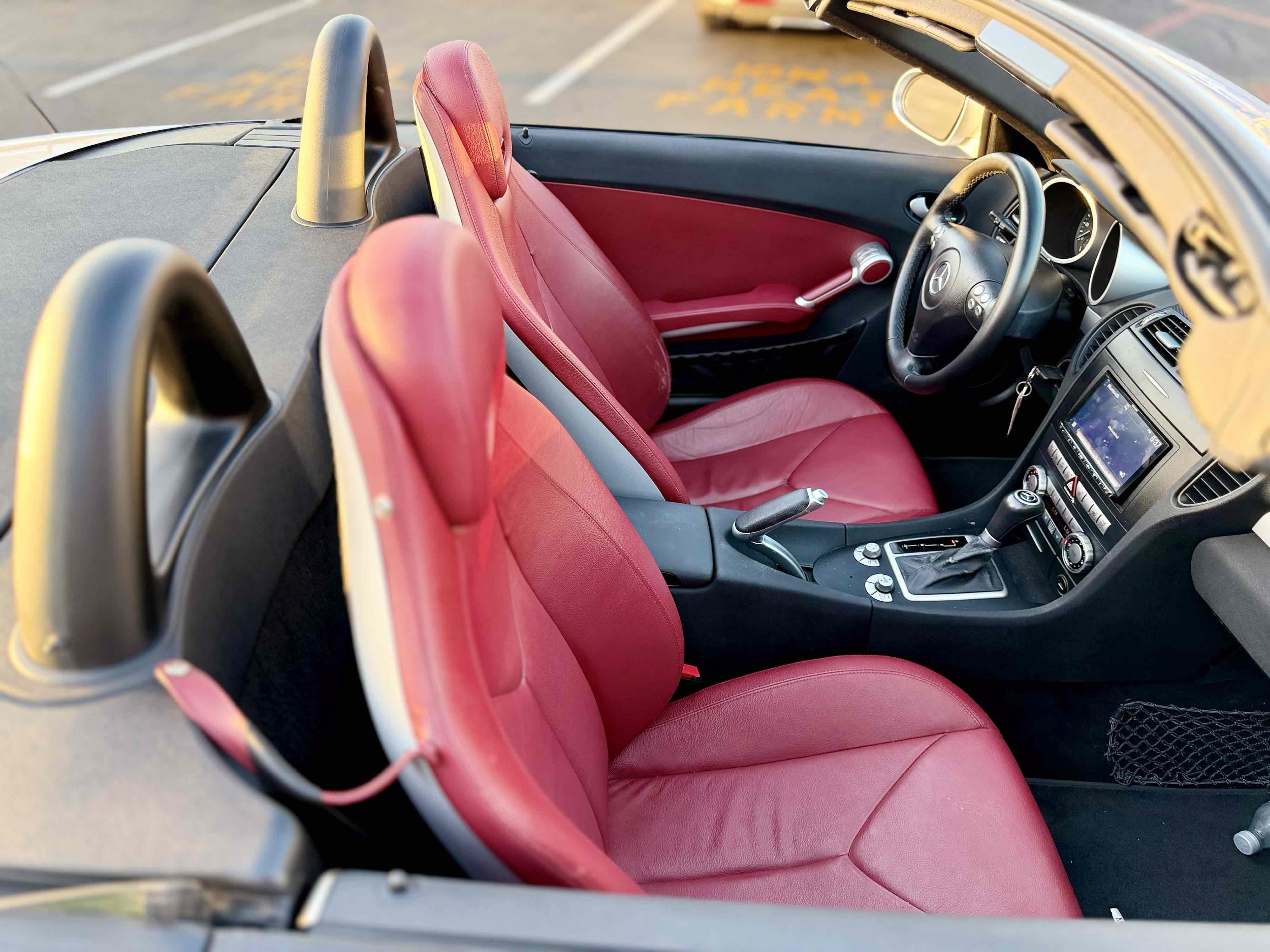 Used 2005 Mercedes-Benz SLK 350 w/ Premium Pkg image 10