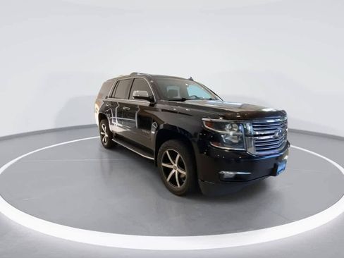 Used 2017 Chevrolet Tahoe Premier AWD/4WD image 2