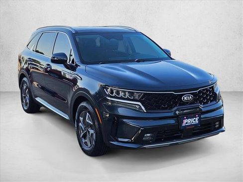 Used 2021 Kia Sorento EX FWD image 3