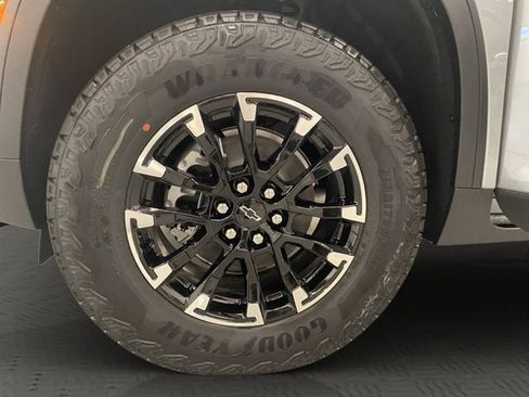 New 2026 Chevrolet Traverse Z71 w/ Enhanced Driving Package AWD/4WD image 10