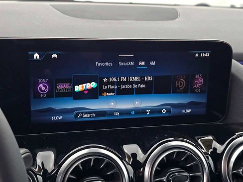 New 2025 Mercedes-Benz GLA 250 4MATIC image 33