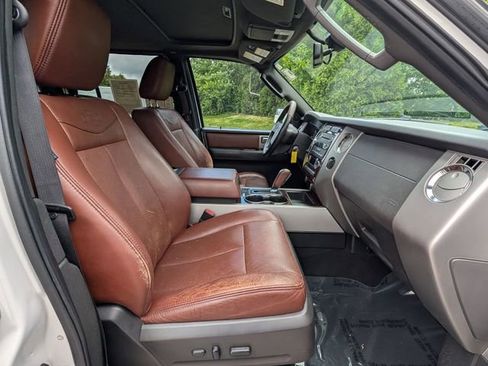 Used 2012 Ford Expedition King Ranch RWD image 12