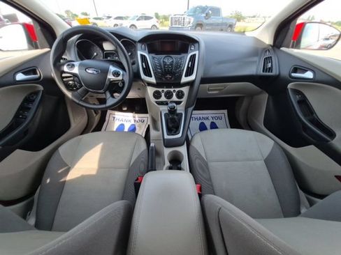 Used 2014 Ford Focus SE FWD image 19