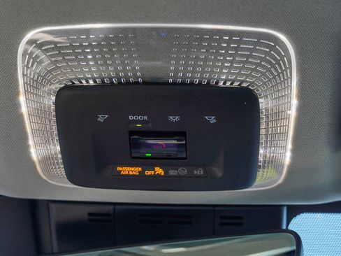 New 2026 Toyota Prius XLE image 29