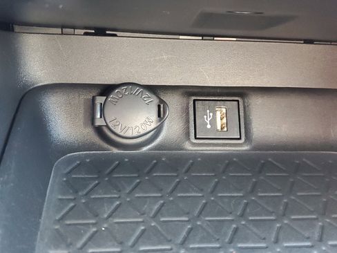 Used 2023 Toyota RAV4 XLE Premium FWD image 22