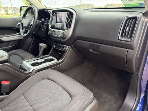 Used 2017 Chevrolet Colorado LT w/ LT Convenience Package RWD image 33