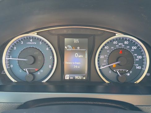 Used 2016 Toyota Camry LE FWD image 14