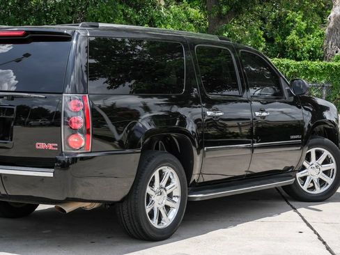 Used 2013 GMC Yukon XL Denali AWD/4WD image 18