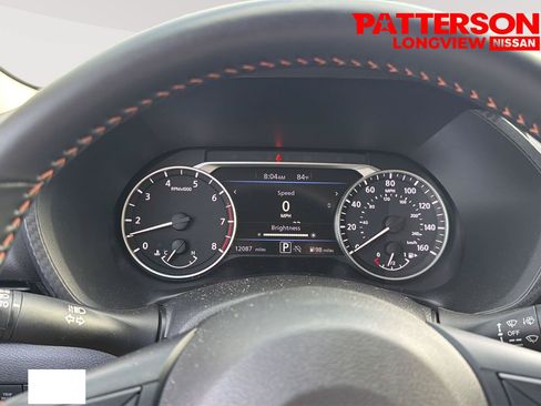 Used 2025 Nissan Sentra SR FWD image 6