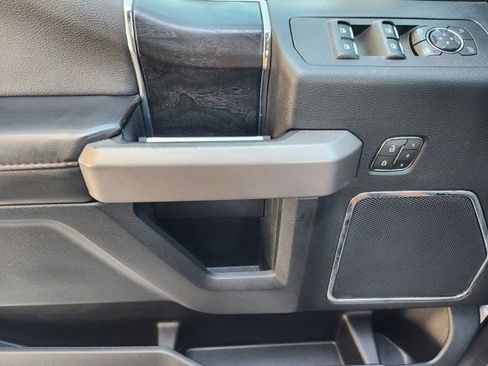 Used 2019 Ford F150 Platinum w/ Equipment Group 701A Luxury image 24