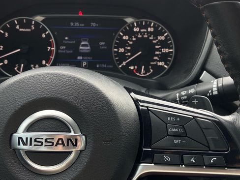 Used 2020 Nissan Altima 2.5 SR FWD image 25