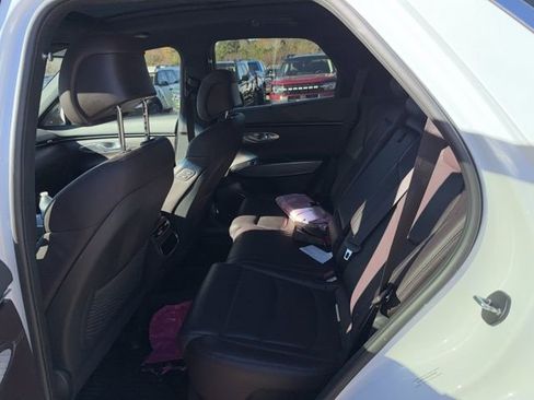 Used 2023 Genesis GV70 2.5T w/ Advanced Package image 8