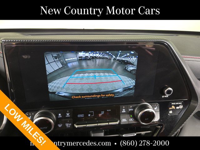 Used 2025 Toyota Highlander XSE AWD/4WD image 26