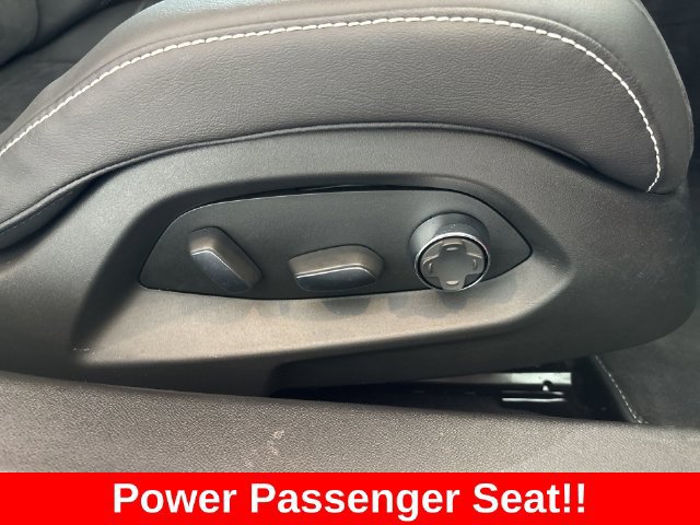 Certified 2025 Chevrolet Corvette Stingray Premium Cpe w/ Stealth Interior Trim Package RWD image 20