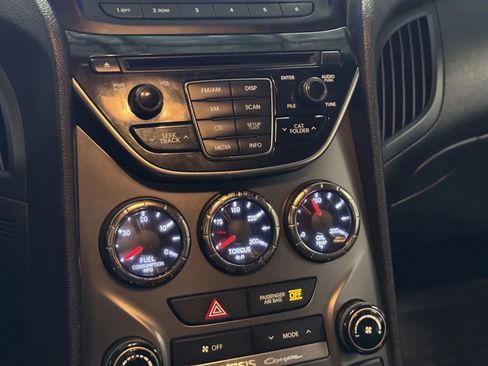 Used 2014 Hyundai Genesis 3.8 image 14