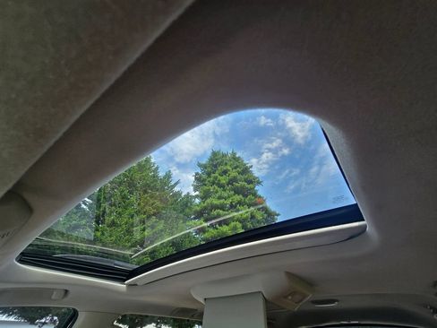 Used 2017 Toyota Sequoia Platinum RWD image 44