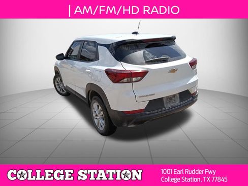 Used 2023 Chevrolet TrailBlazer LS FWD image 4