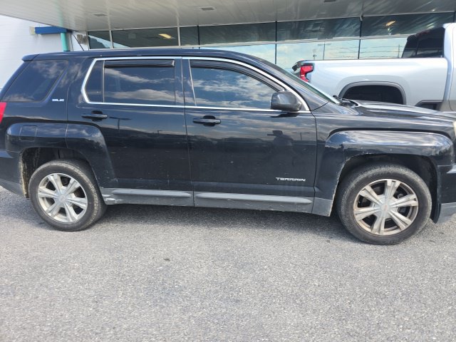 Used 2017 GMC Terrain SLE AWD/4WD image 9