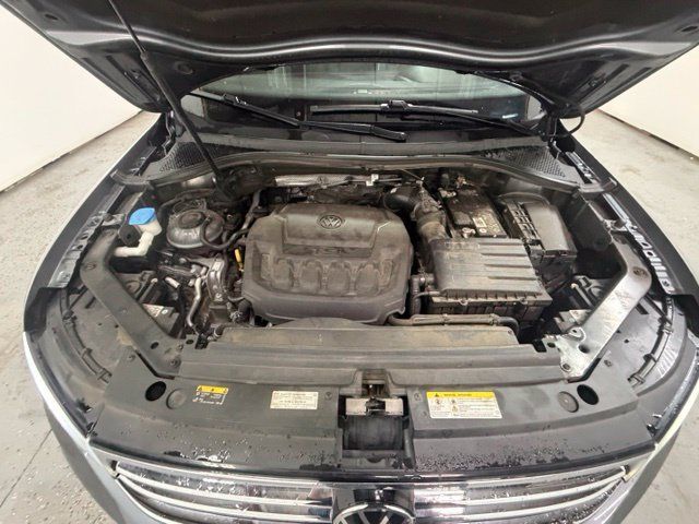 Used 2023 Volkswagen Tiguan SE FWD image 12