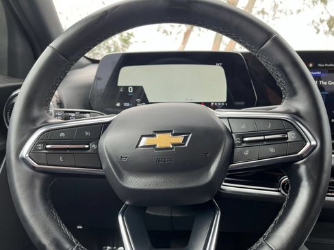 Used 2025 Chevrolet Equinox LT AWD/4WD image 29