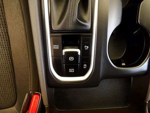 Used 2020 Hyundai Santa Fe SEL w/ Convenience Package image 26