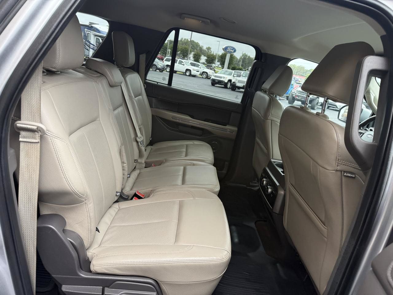 Used 2021 Ford Expedition Max XLT AWD/4WD image 16