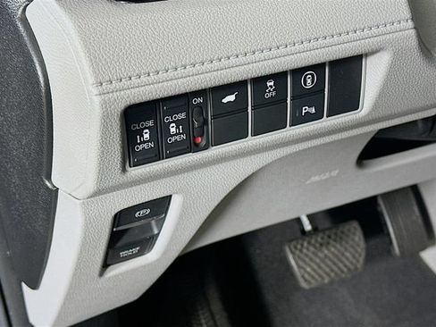Certified 2024 Honda Odyssey Elite image 26