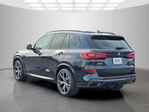 Used 2021 BMW X5 sDrive40i w/ M Sport Package image 4