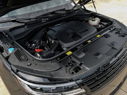 New 2026 Land Rover Range Rover Sport SE AWD/4WD image 67
