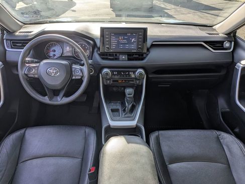 Used 2021 Toyota RAV4 XLE image 28