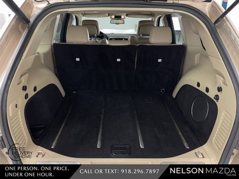 Used 2014 Jeep Grand Cherokee Limited w/ Luxury Group II image 39