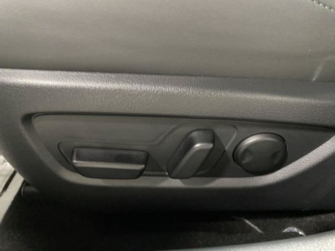 Certified 2025 MAZDA CX-30 AWD 2.5 S w/ Preferred Package image 18