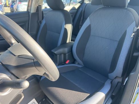 New 2025 Nissan Versa SV image 27