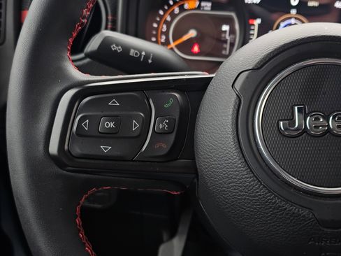 Used 2024 Jeep Wrangler Unlimited Rubicon image 30