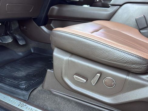 Certified 2024 Ford Expedition King Ranch image 11