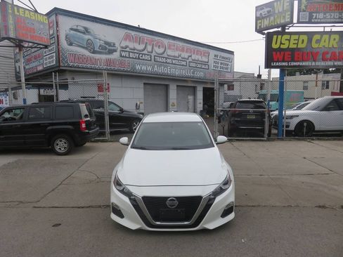Used 2019 Nissan Altima 2.5 S FWD image 6