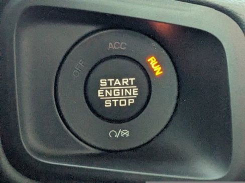 New 2026 Jeep Gladiator Rubicon w/ Safety Group image 27