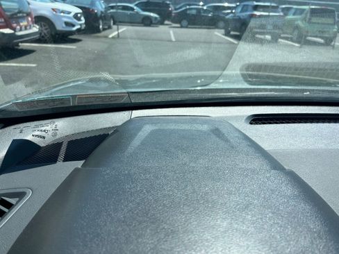 Used 2025 Nissan Altima 2.5 SV FWD image 35