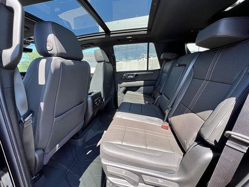 New 2026 Chevrolet Tahoe High Country w/ Sun And Tow Package AWD/4WD image 16