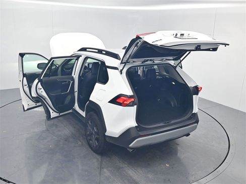 Used 2024 Toyota RAV4 Adventure image 49