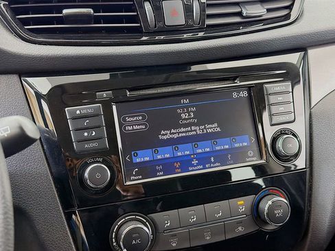 Used 2021 Nissan Rogue Sport S image 28