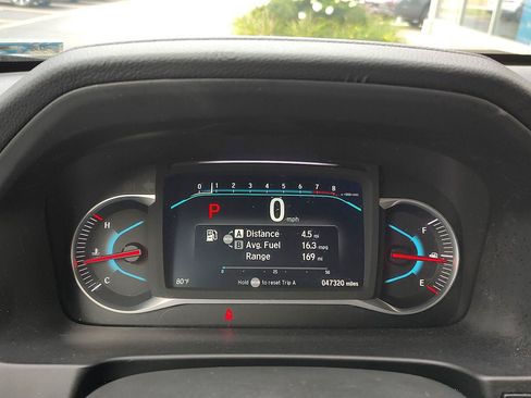 Used 2021 Honda Pilot Touring image 16