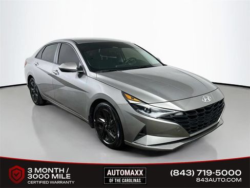 Used 2023 Hyundai Elantra SEL FWD image 1
