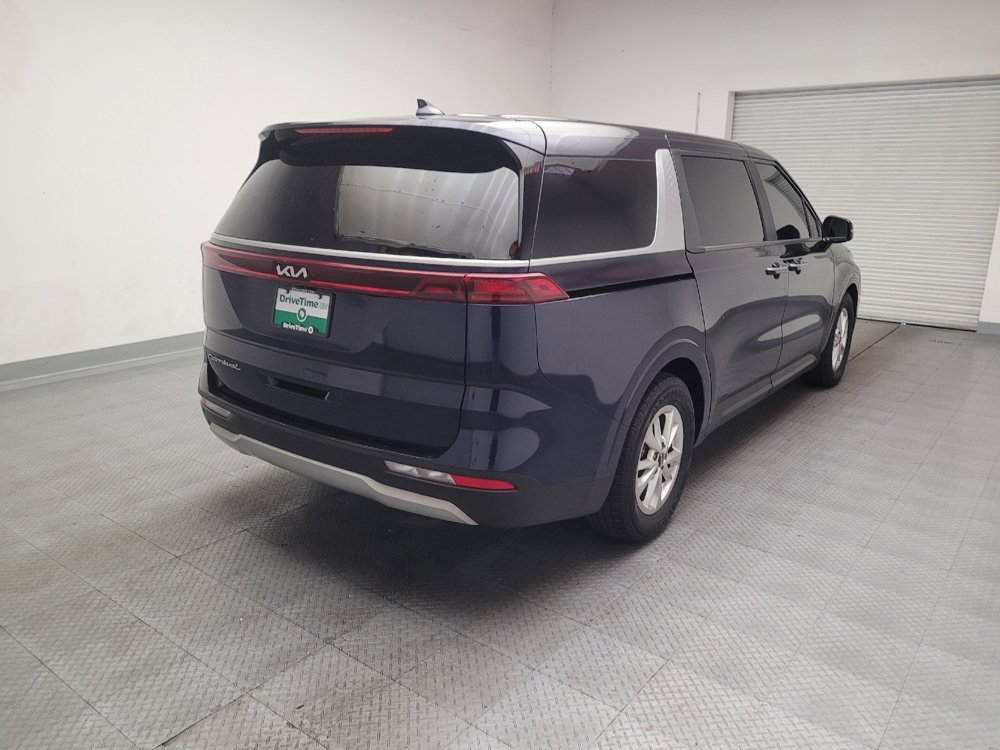 Used 2022 Kia Carnival LX FWD image 9
