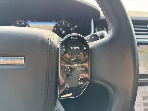 Used 2019 Land Rover Range Rover HSE image 18
